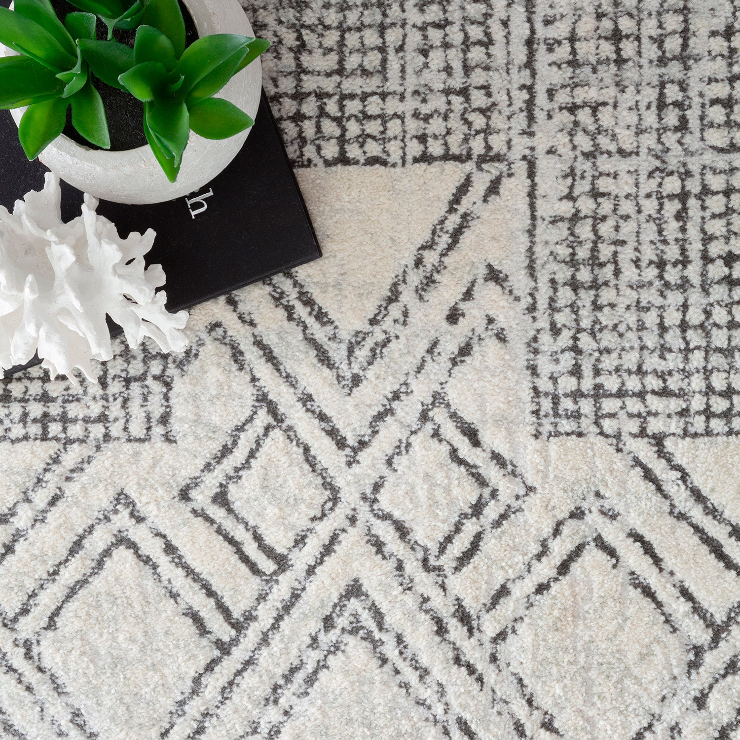 Maceo Machine Made Rug