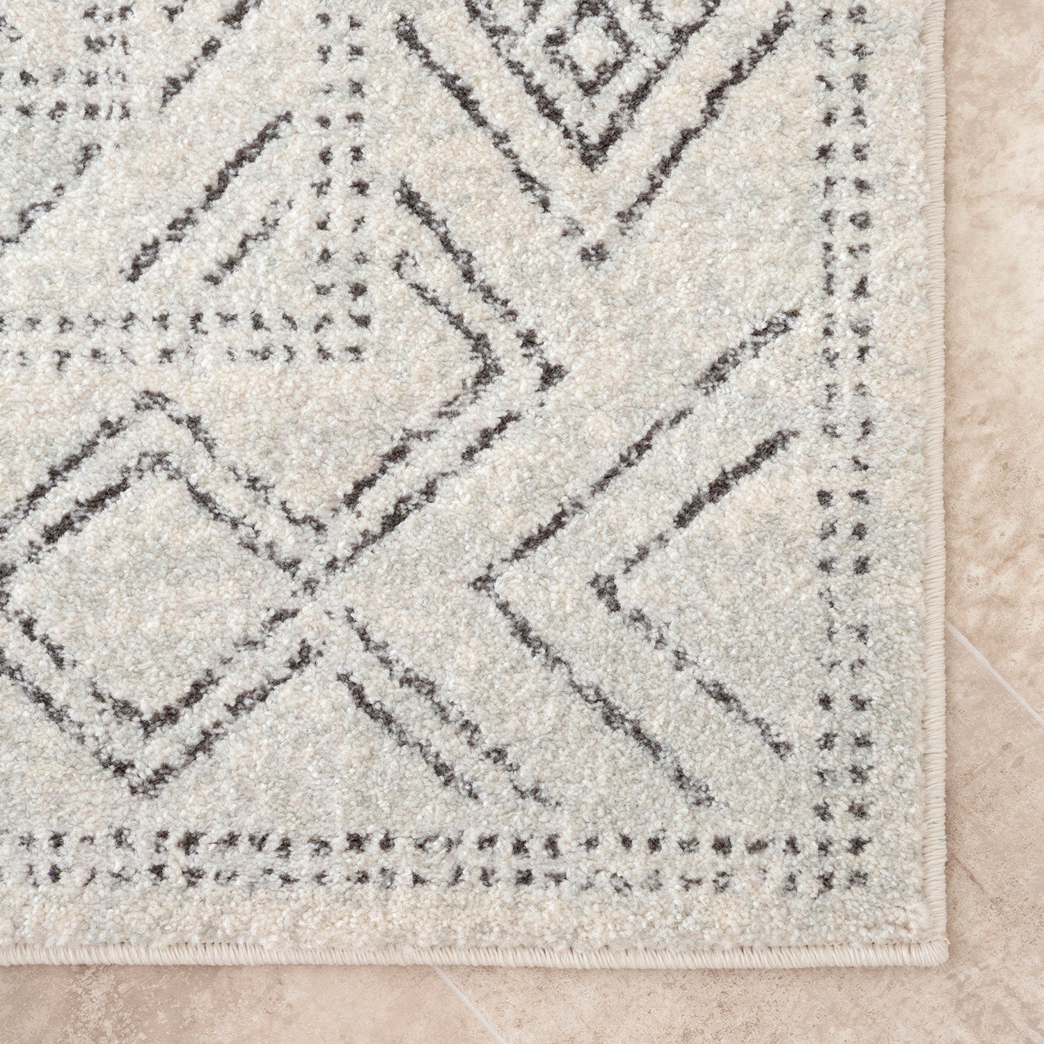 Maceo Machine Made Rug