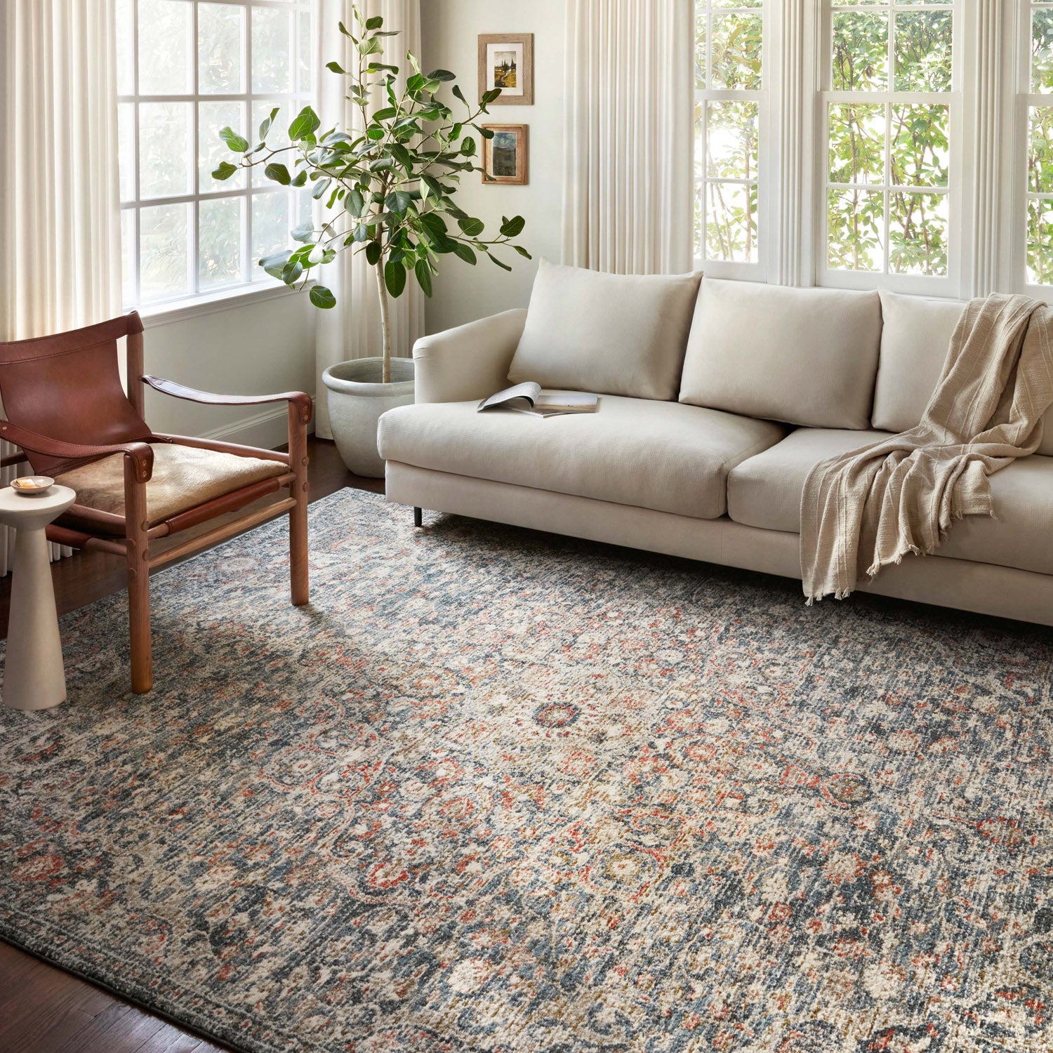 Loloi Saban Motif Power Loomed Rug