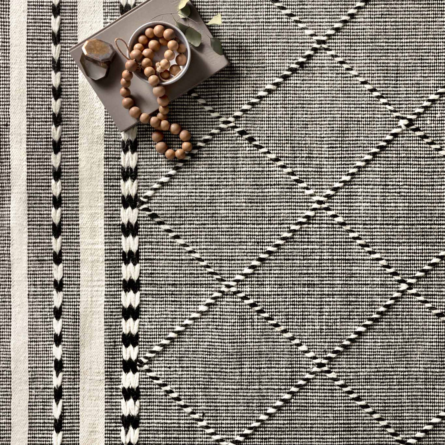 Loloi Sawyer Black Hand Loomed Rug