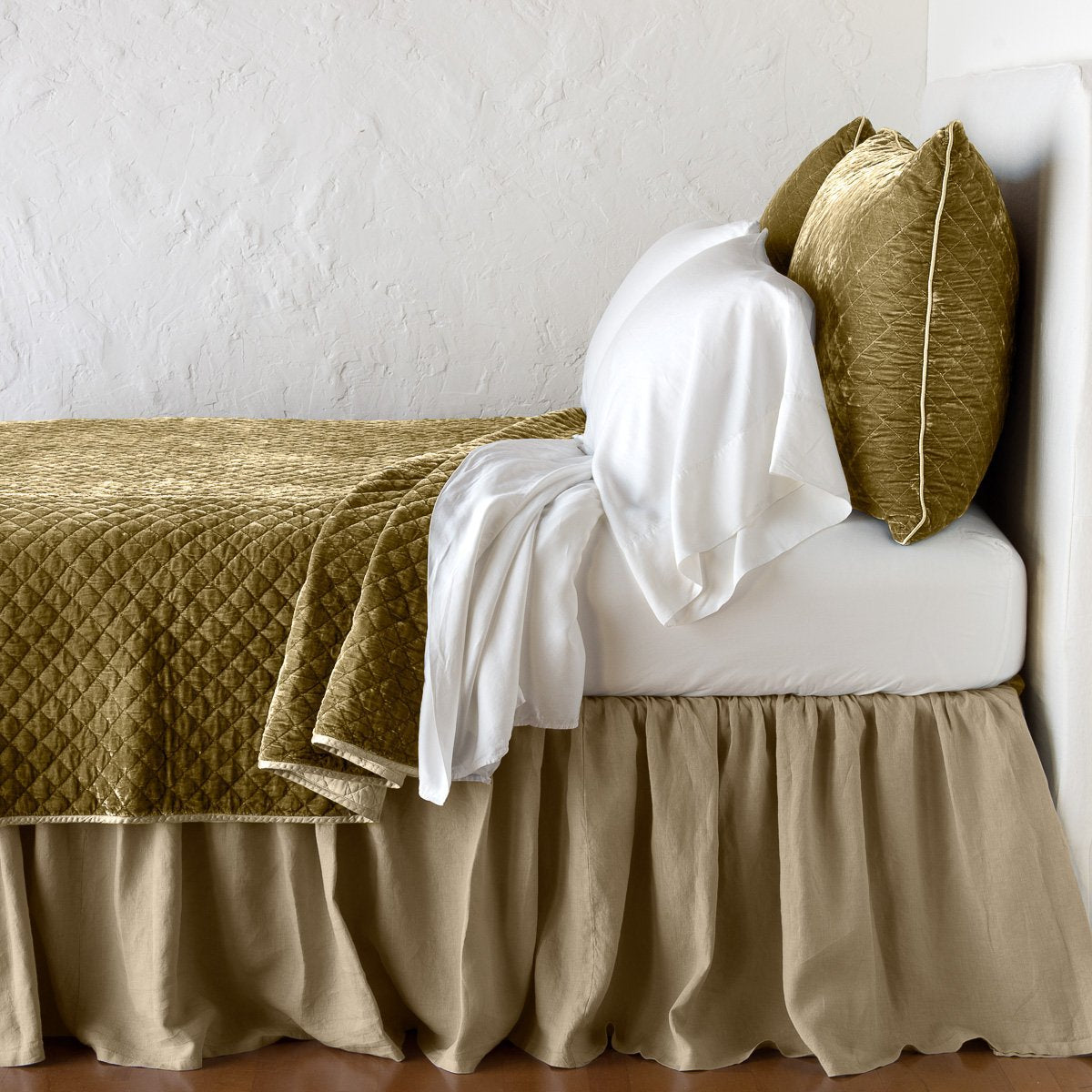 Bella Notte Silk Velvet Quilted Coverlet