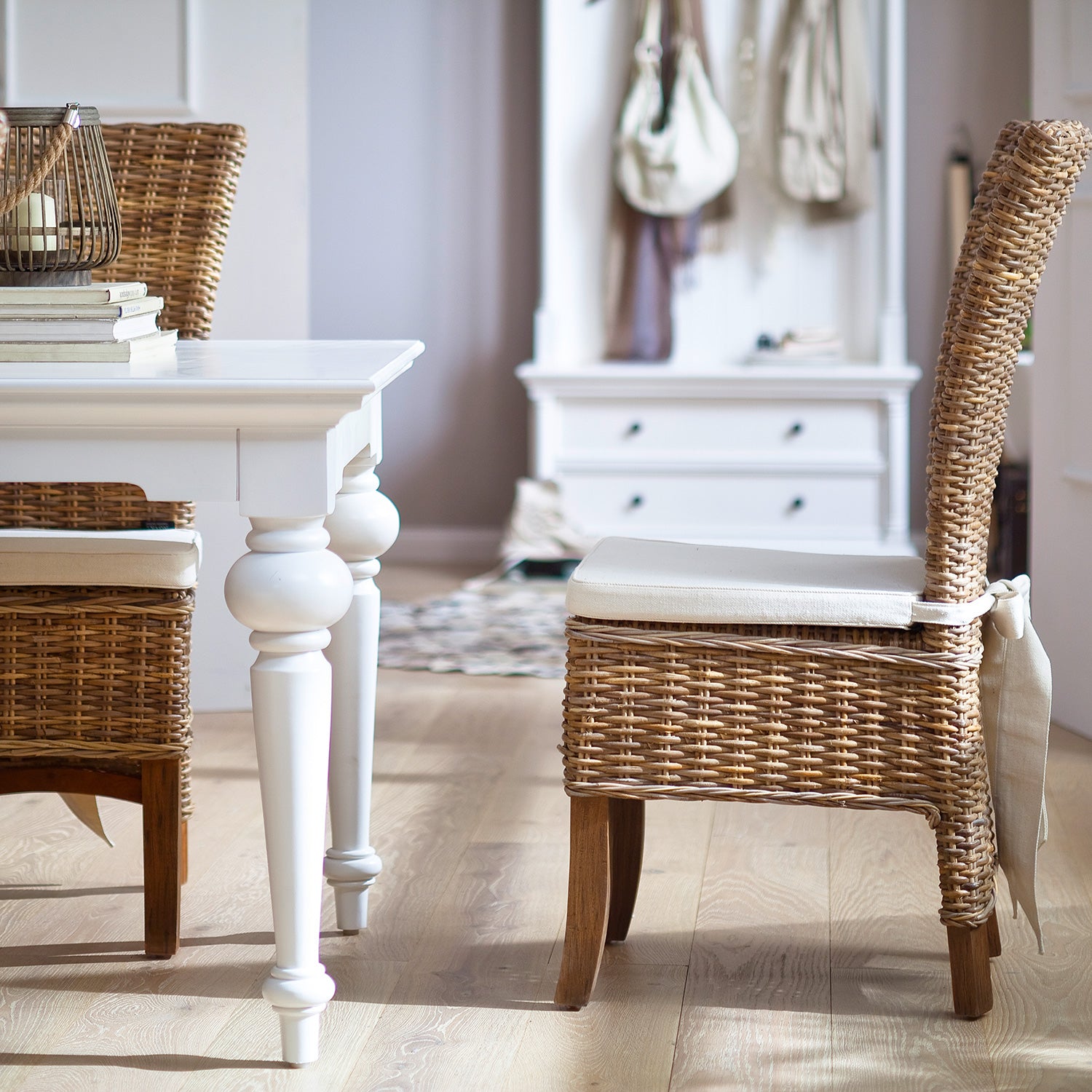 Dunwich Dining Table