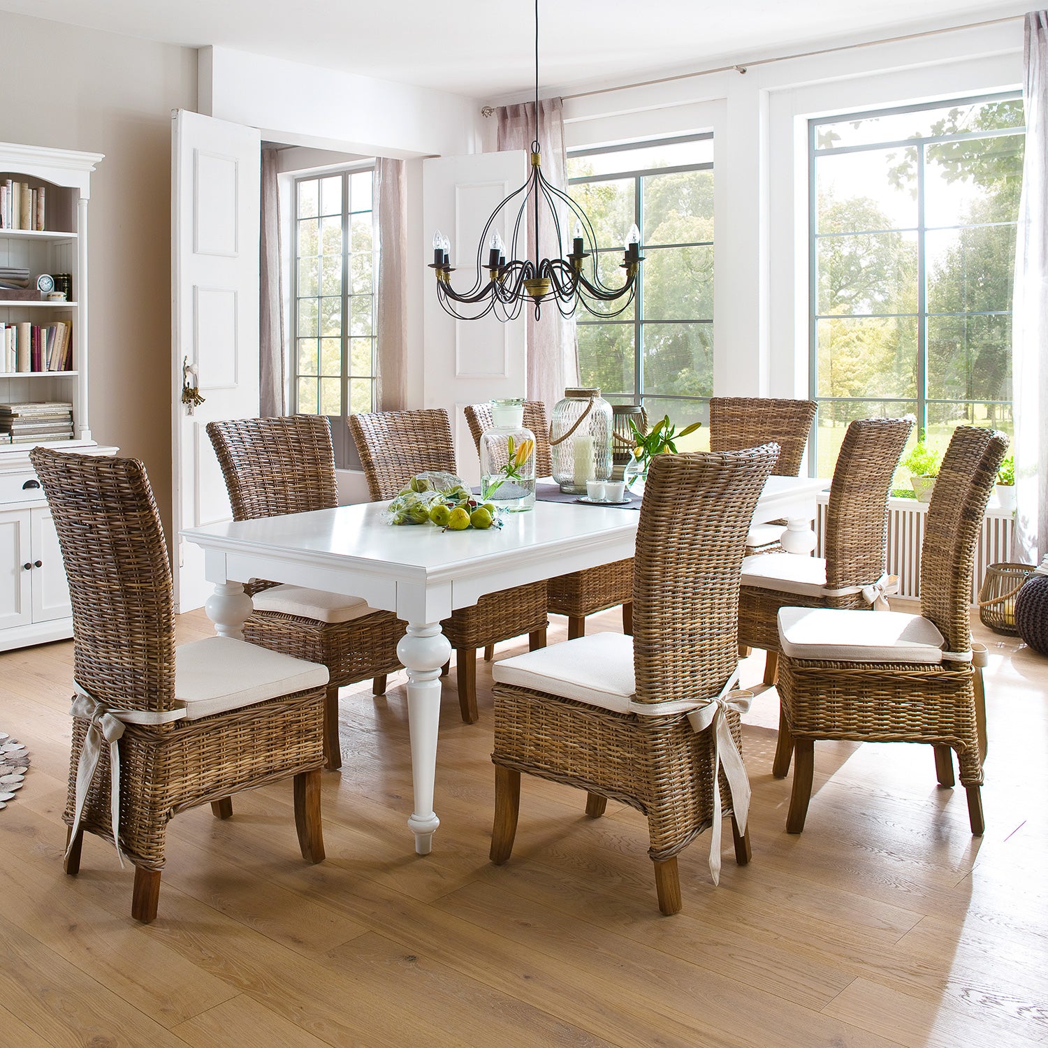 Dunwich Dining Table