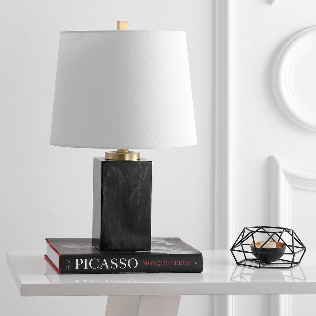 Vates Table Lamp
