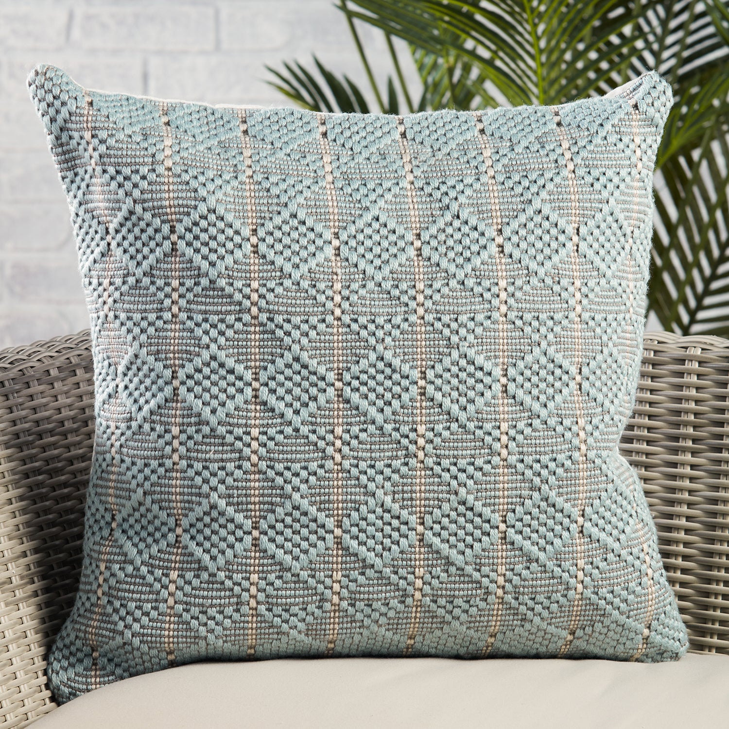 Vibe by Jaipur Living Torren Lindy Indoor/Outdoor Pillow