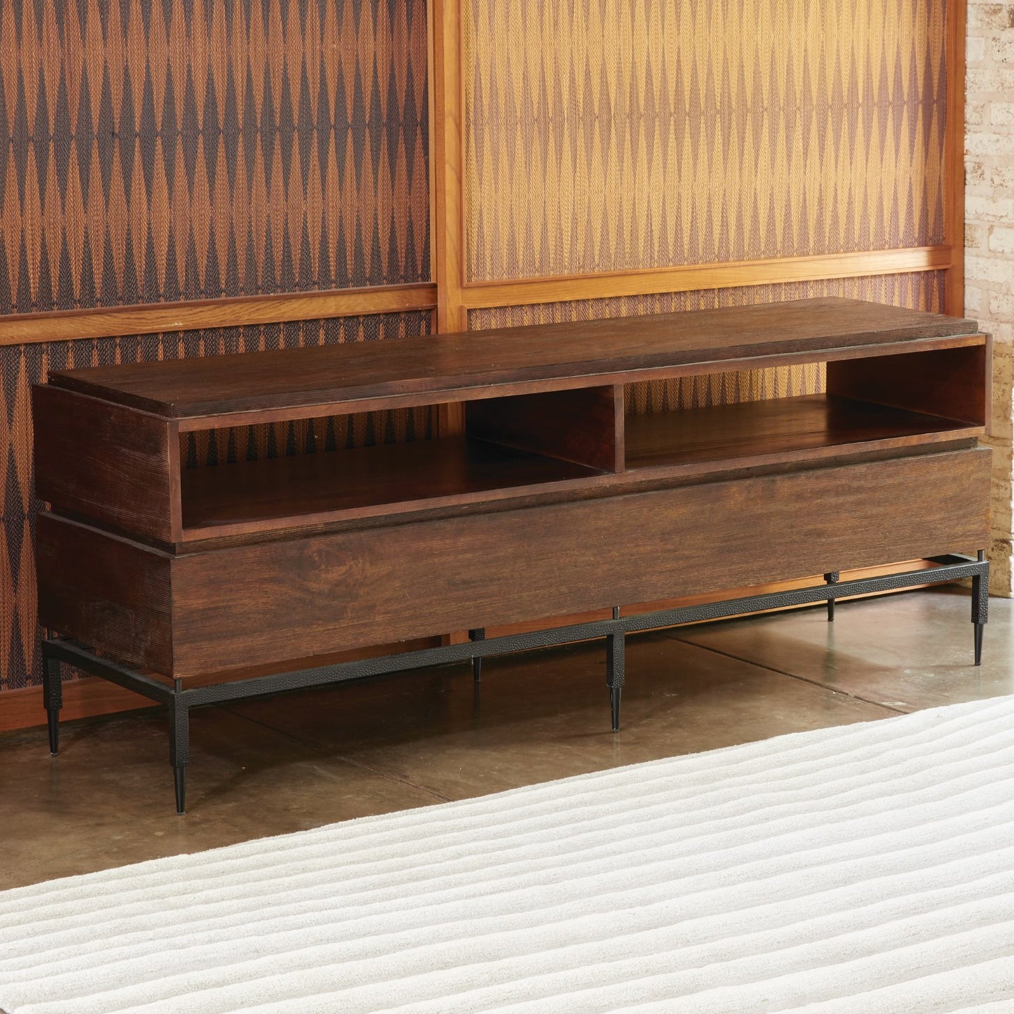 Global Views Scratch Console Table