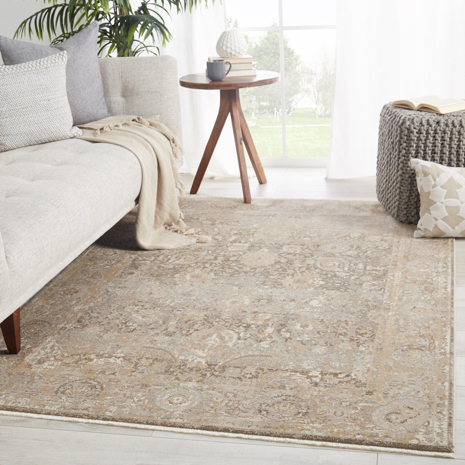 Jaipur Living Vienne Baptiste Power Loomed Rug