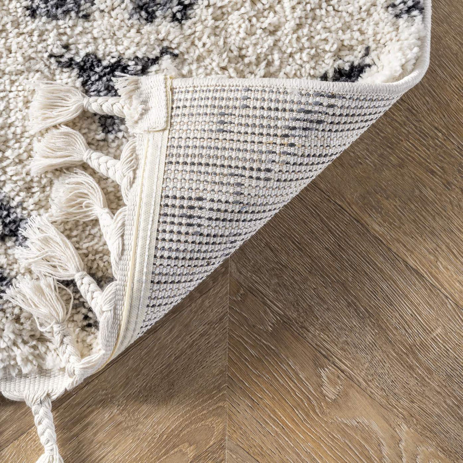 Bravo Machine Made Rug