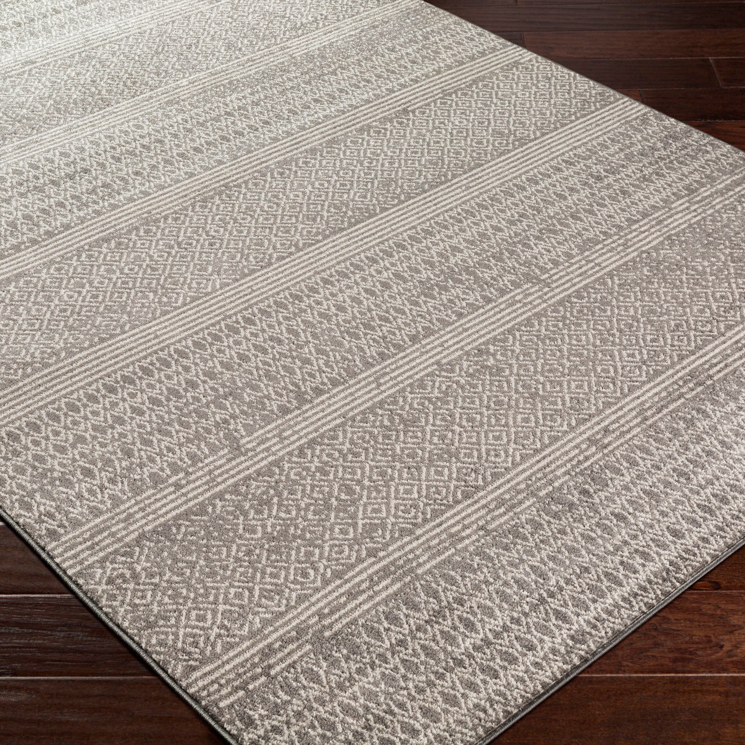 Livabliss Chester Row Machine Woven Rug