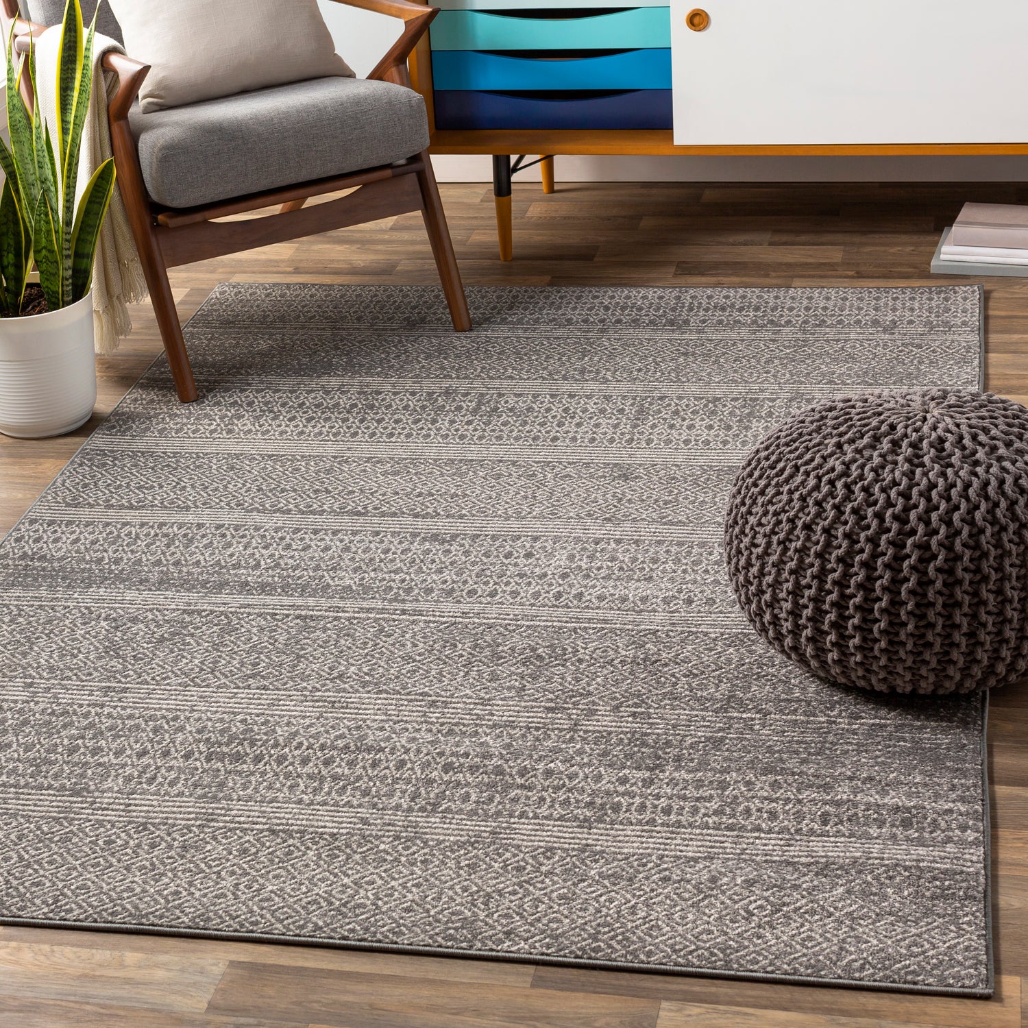 Livabliss Chester Row Machine Woven Rug