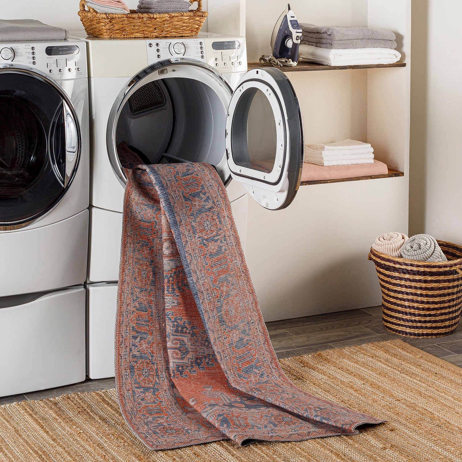 Livabliss Colin Elm Washable Rug