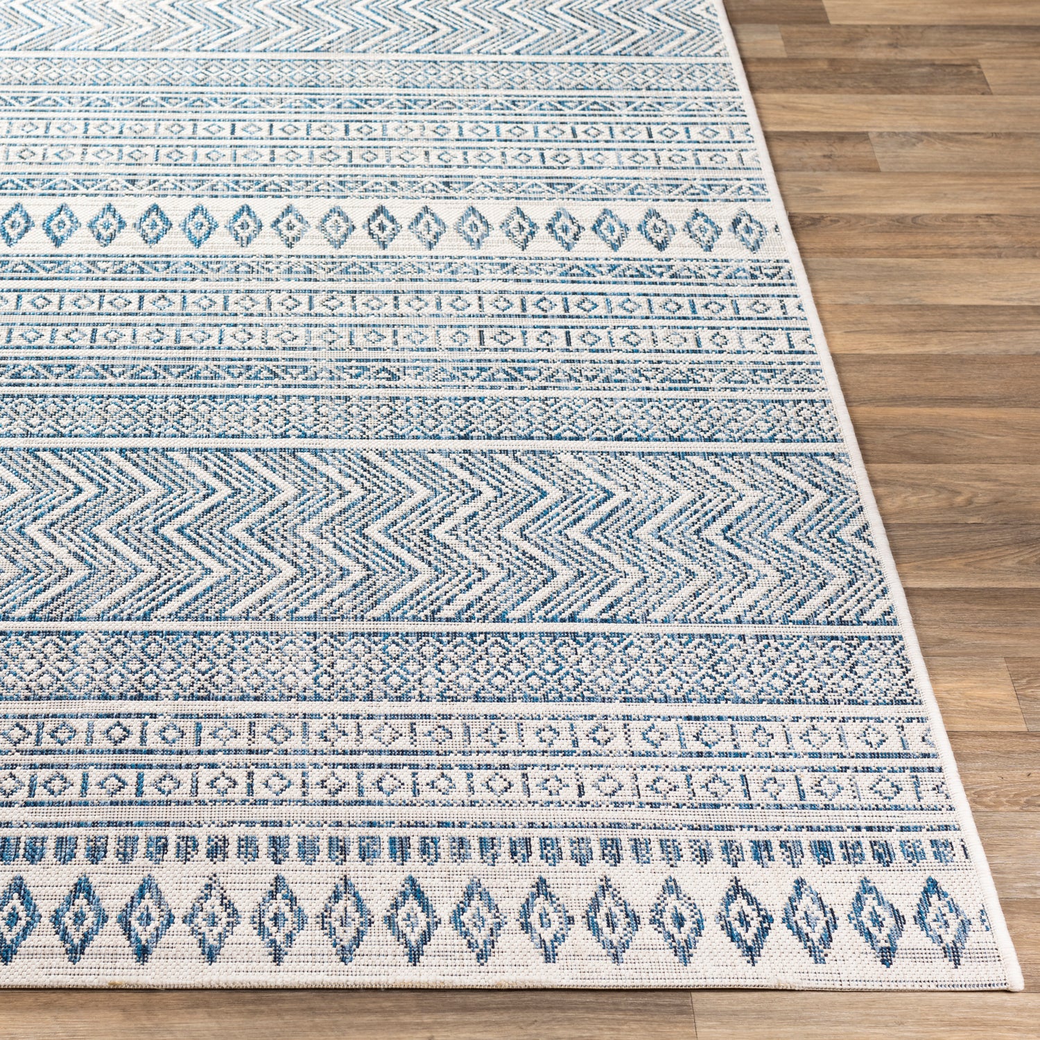 Livabliss Eagean Aim Indoor/Outdoor Rug