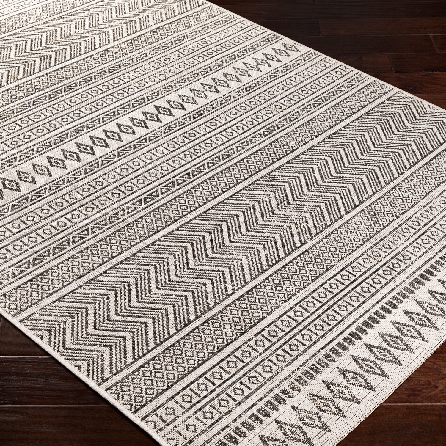 Livabliss Eagean Aim Indoor/Outdoor Rug