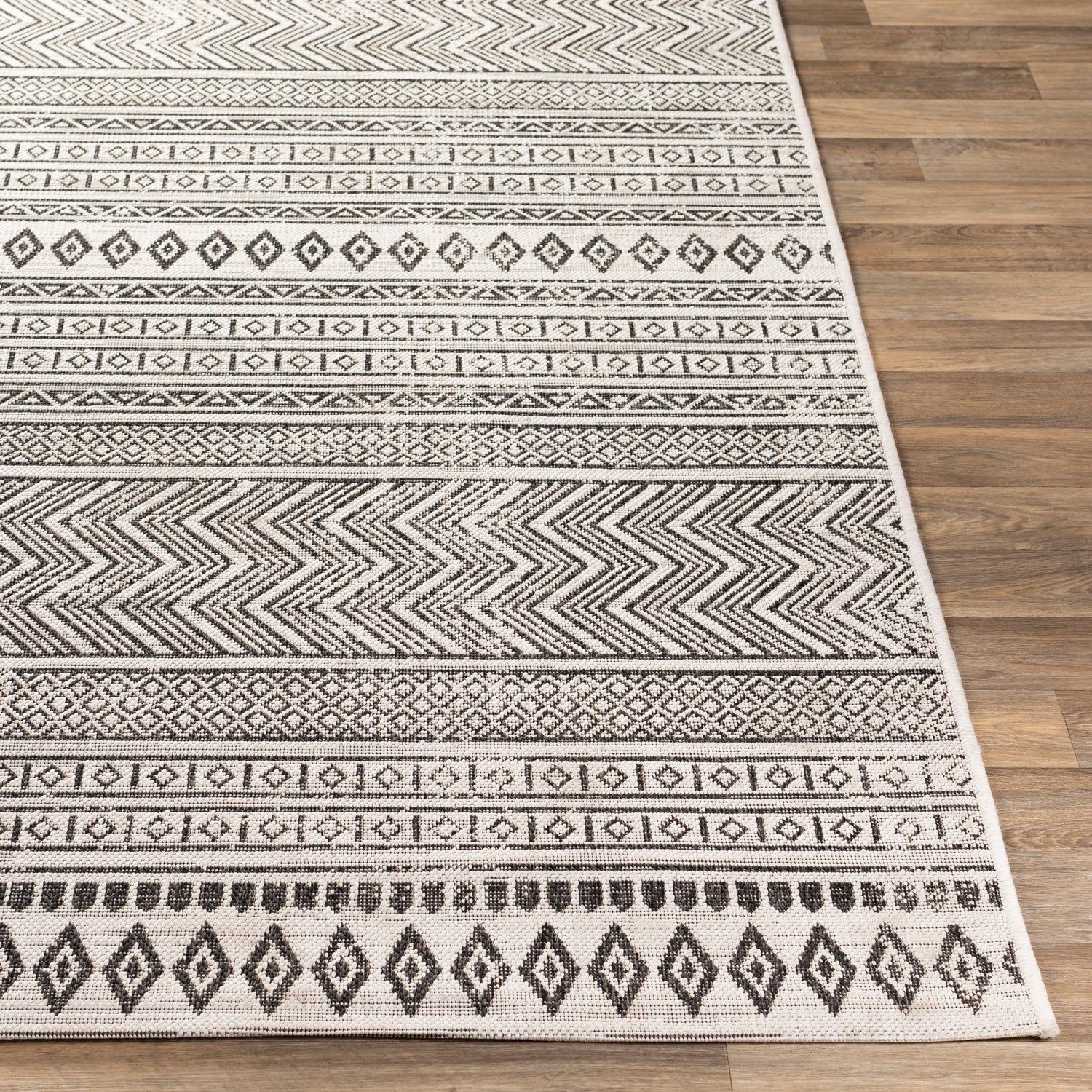 Livabliss Eagean Aim Indoor/Outdoor Rug