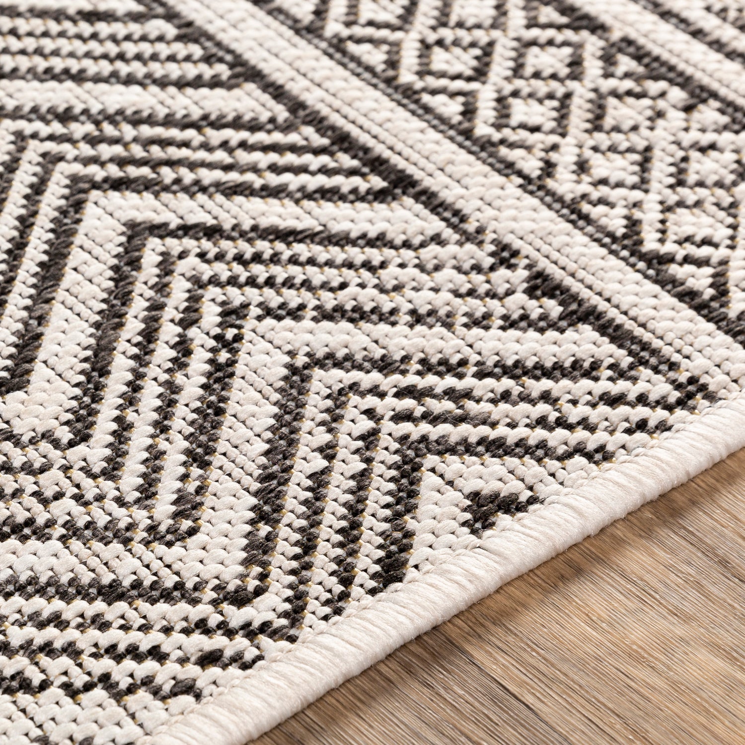 Livabliss Eagean Aim Indoor/Outdoor Rug