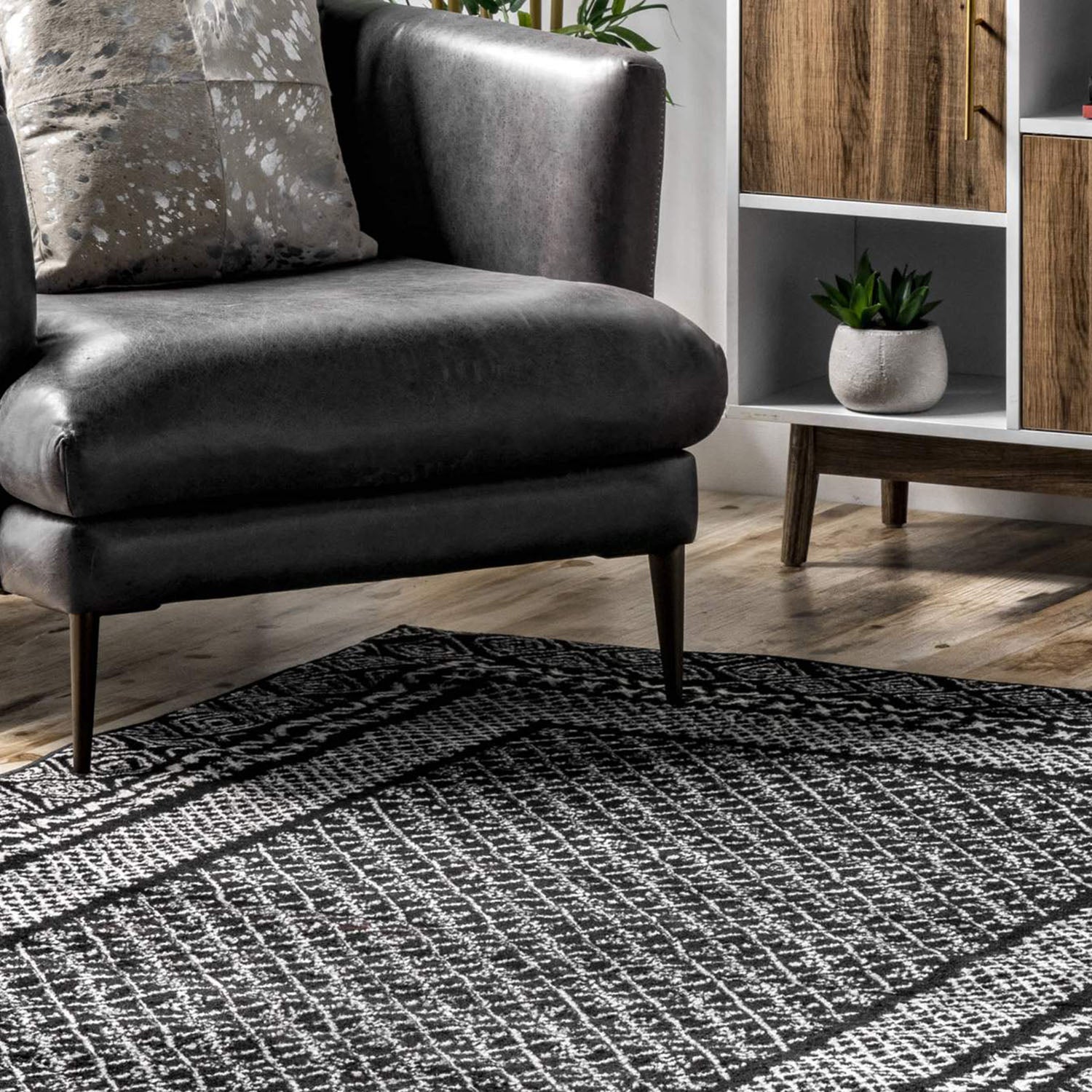 Bruno Machine Made Rug