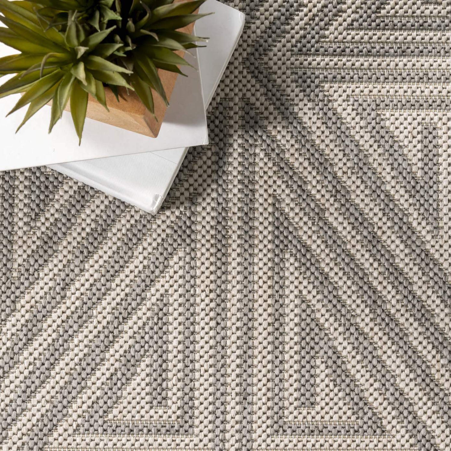 Alvin Indoor/Outdoor Rug