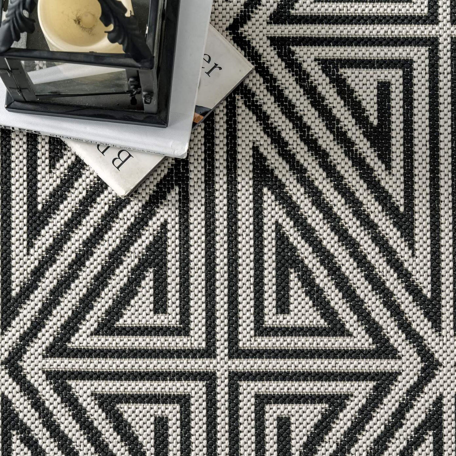 Hiland Indoor/Outdoor Rug