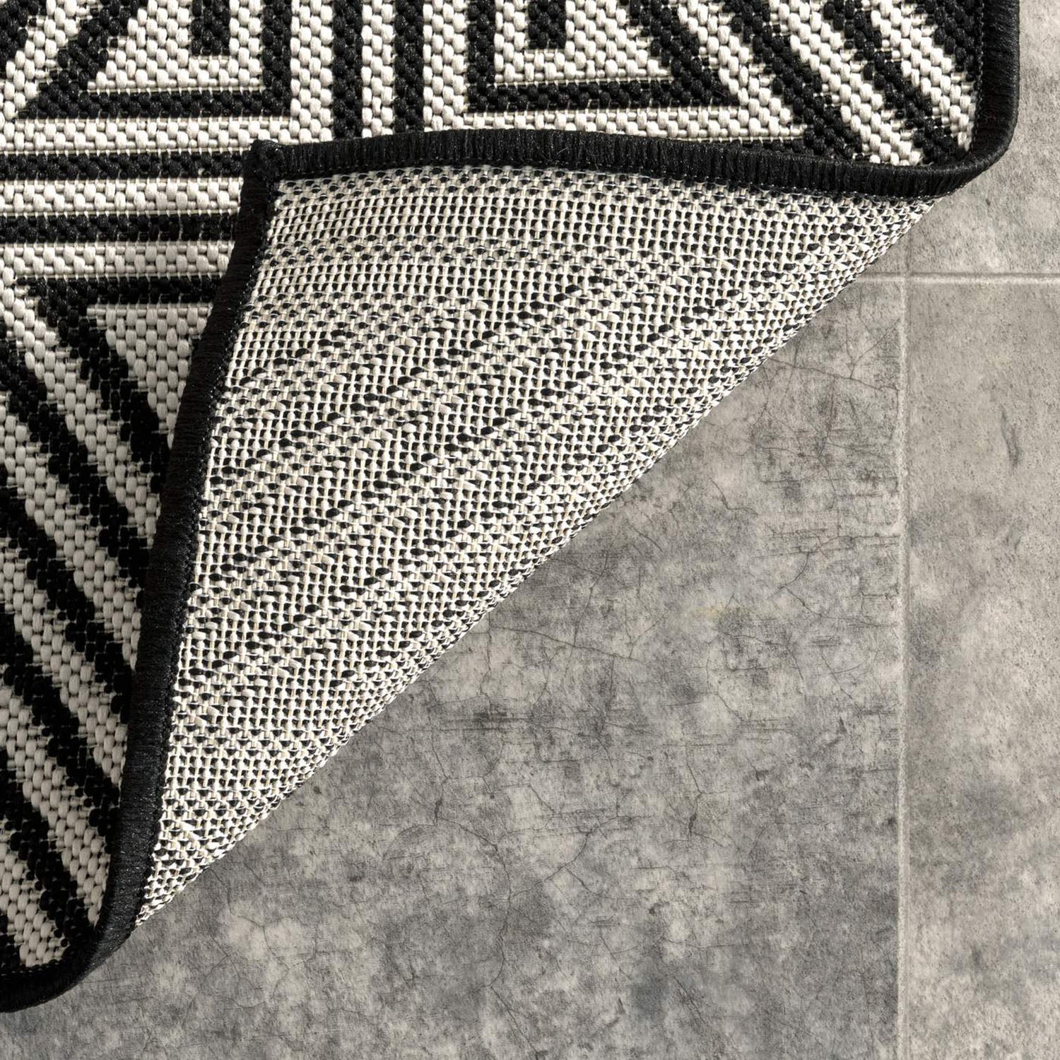 Hiland Indoor/Outdoor Rug