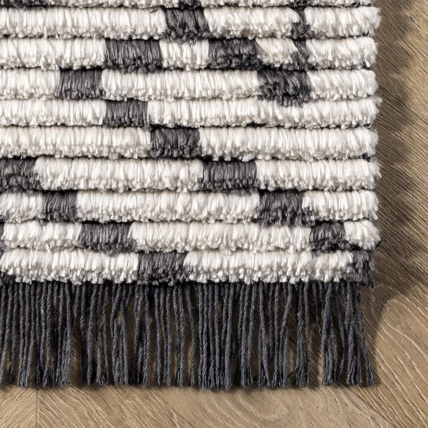 Soloman Machine Made Rug