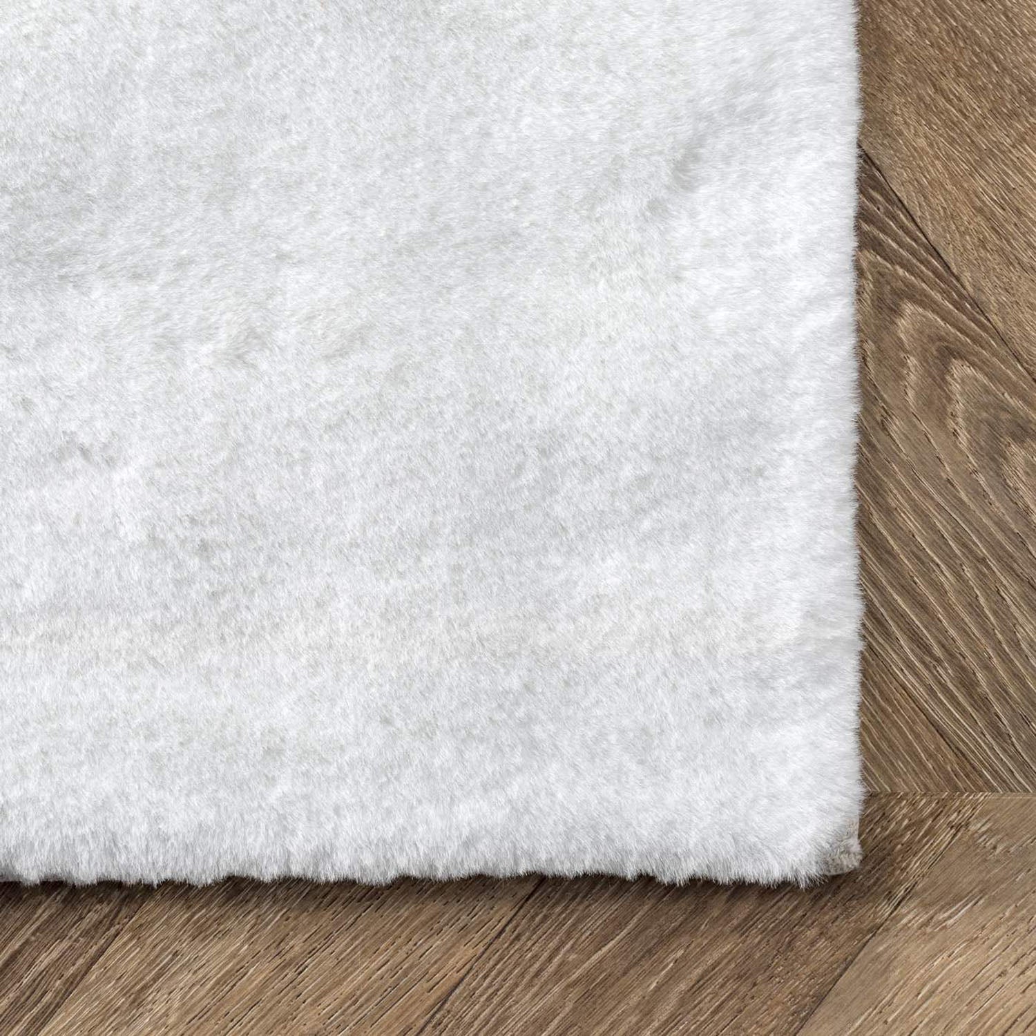 Roxboro Machine Made Rug