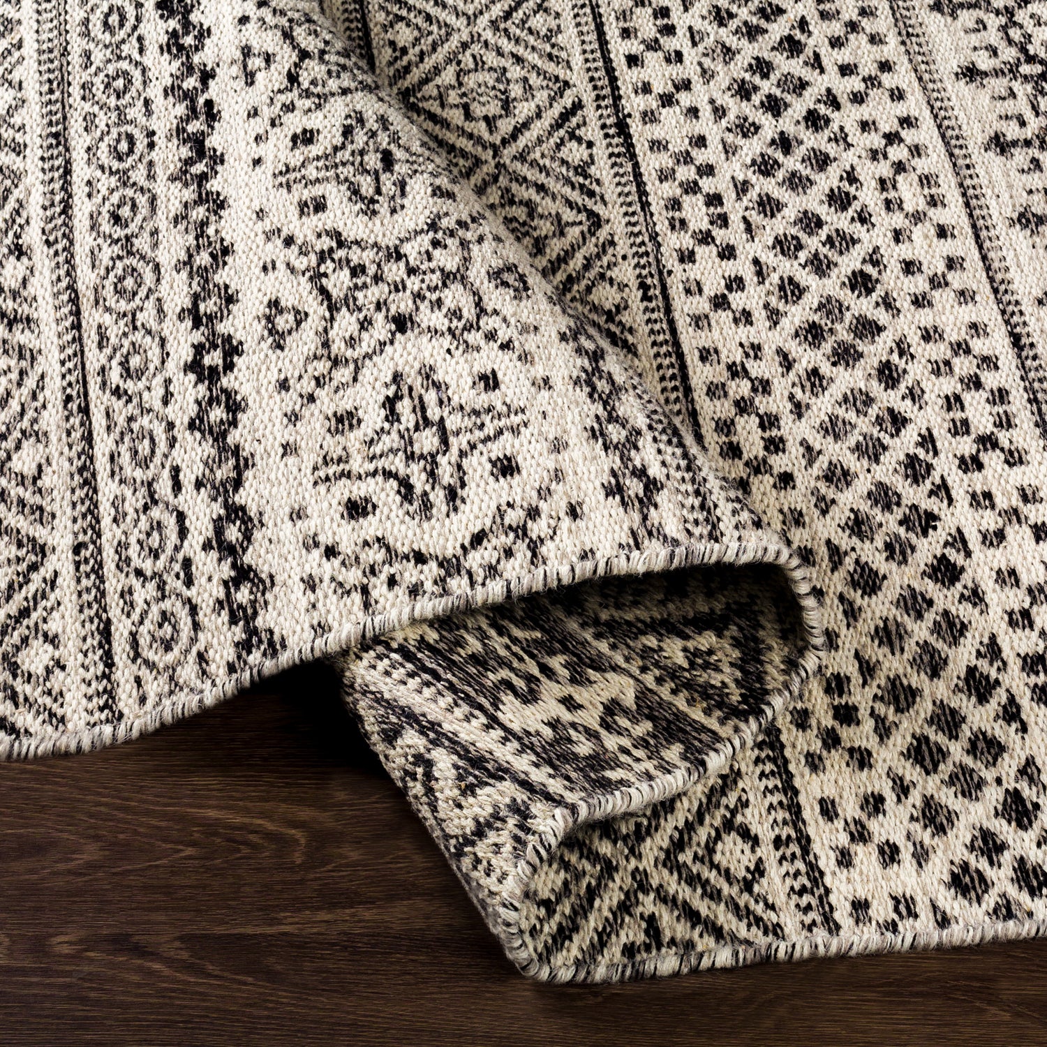 Surya Mardin Gleam Hand Woven Rug