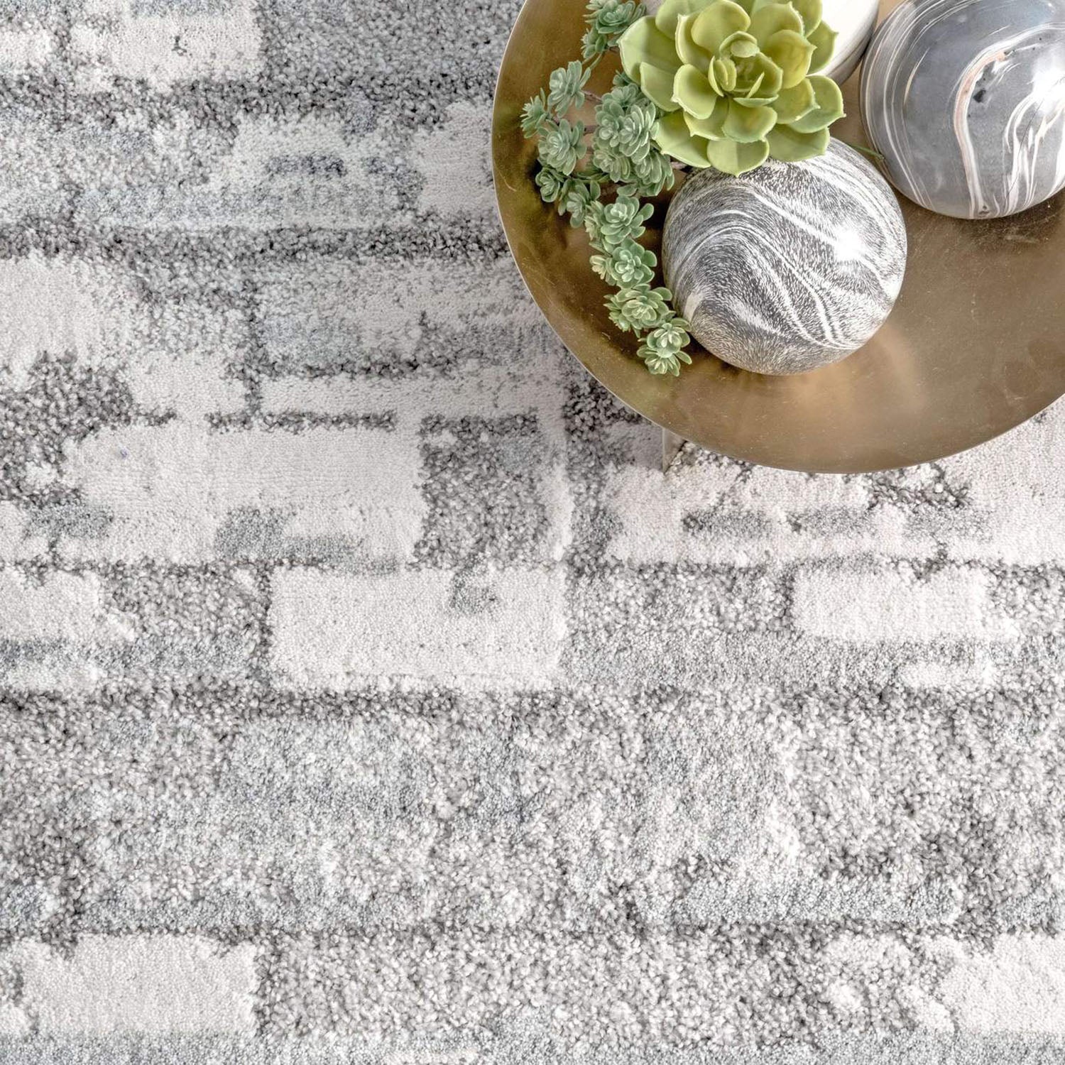 Fuentes Machine Made Rug