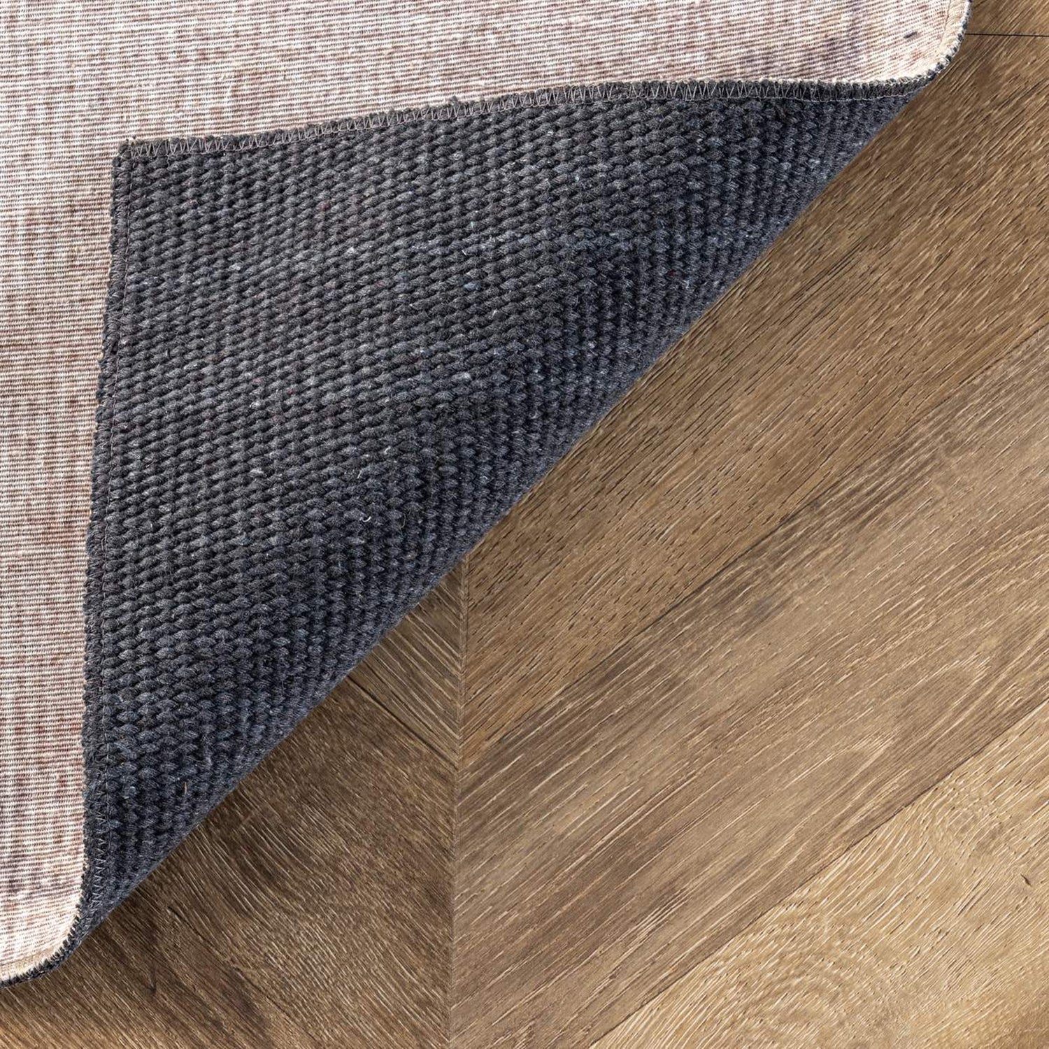 Bonnie Machine Made Rug