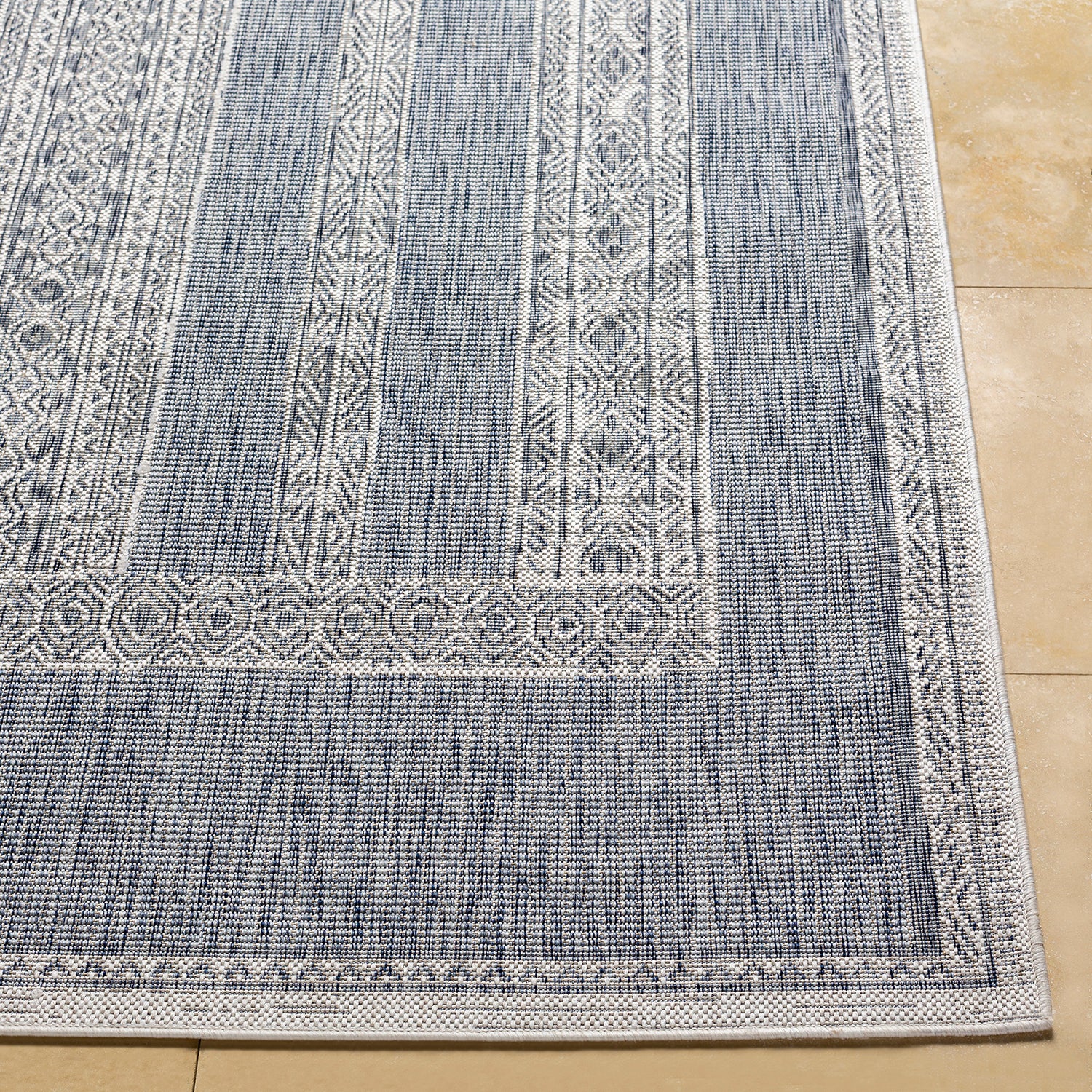 Livabliss Tuareg Ansley Indoor/Outdoor Rug